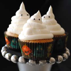Boo Berry Cupcakes - Recipe photo by GarlicGirl