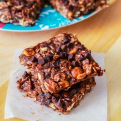 Chewy Fudge Granola Bars - Recipe photo by sallysbakingaddiction