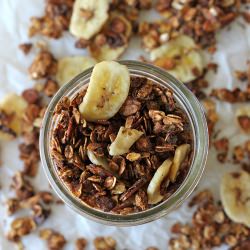 Banana Nutella Granola - Recipe photo by damndelicious
