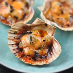 Easy Spicy Scallops - Recipe photo by Trissalicious