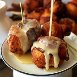 Bacon Cinnamon Rolls - Recipe photo by yummlyblog