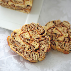 Marble Twist Roll - Recipe photo by tortelina