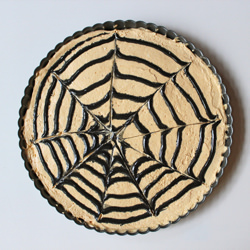 Pumpkin Spiderweb Cheesecake - Recipe photo by 3pastriesaday