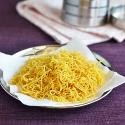 Plain Sev (Omapodi) - Recipe photo by vsharmilee