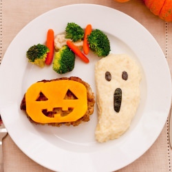 Halloween Cheeseburger - Recipe photo by taste of Japan