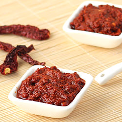 Red Chilli Garlic Chutney - Recipe photo by foodviva