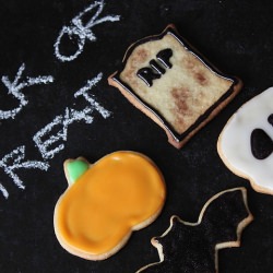 Halloween Cookies - Recipe photo by cookiecrumble