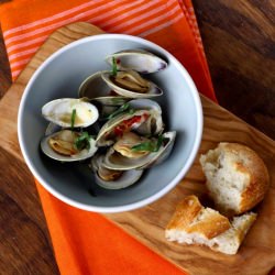 Clams - Recipe photo by mangotomato