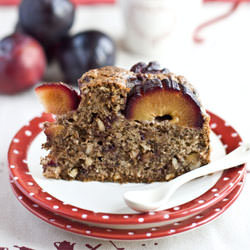 Chocolate Cake with Plums - Recipe photo by Niksya