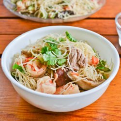 Pancit Bihon (Filipino Noodles) - Recipe photo by salusalo