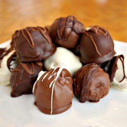 Crispy Peanut Butter Balls - Recipe photo by oneartsymama