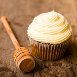 Honey Buttercream Frosting - Recipe photo by cupcakeproject