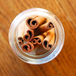 Pear-Vanilla Bourbon Warmer - Recipe photo by theroamingkitchen