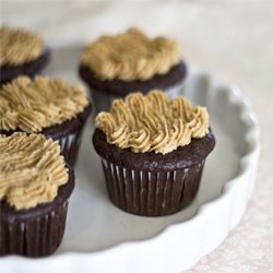 Vegan Chocolate & PB Cupcakes - Recipe photo by Natural Sweet Recipes