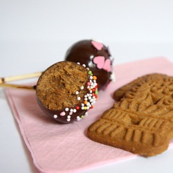 Speculaas Cake Pops - Recipe photo by orangenmond