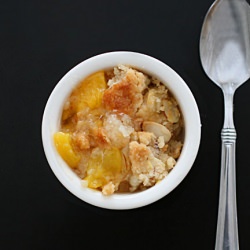 Amaretto Peach Cobbler - Recipe photo by WiCProject
