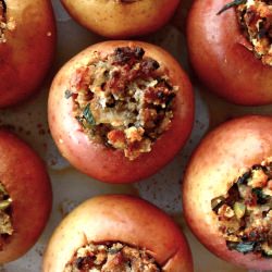 Baked Apples with Pork Stuffing - Recipe photo by cosmocookie