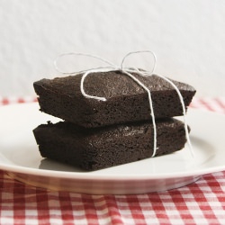 Dark Chocolate Brownies - Recipe photo by Please Note