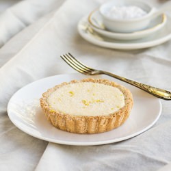 Lemon Macaroon Tarts - Recipe photo by taranii