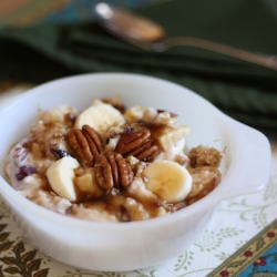 Holiday Oatmeal - Recipe photo by barefeetinthekitchen