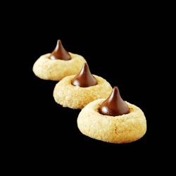 Biscoff Blossoms - Recipe photo by BakerStreet