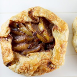 Pear and Gruyere Tartlets - Recipe photo by natsadventuresinbaking