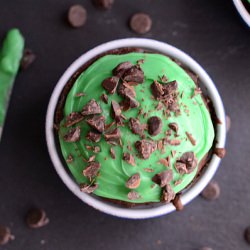Mini Chocolate Cake w/ Minty Icing - Recipe photo by claireg