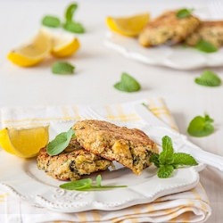 Zucchini and Haloumi Quinoa Patties - Recipe photo by delicieux