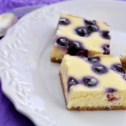 Blueberry Cheesecake Square - Recipe photo by PelinChef