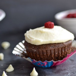 Raspberry White Chocolate Cupcakes - Recipe photo by claireg