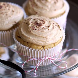 Skinny Vanilla Toffee Cupcakes - Recipe photo by dessertswithbenefits