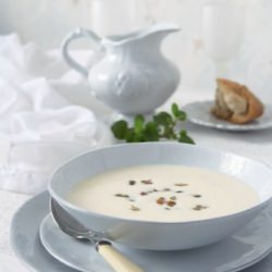 Yoghurt and Cauliflower Soup - Recipe photo by olibiakos