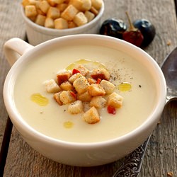 Creamy Potato Soup - Recipe photo by bucatarmaniac