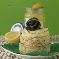 Lemon Mini Cakes - Recipe photo by Crispicake