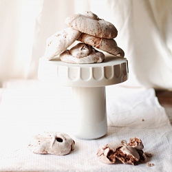 Chocolate Meringues - Recipe photo by UnaZebrApois