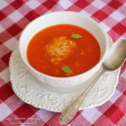 Tomato Soup - Recipe photo by lauralaurentiu