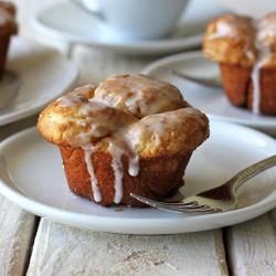 Monkey Bread Cupcakes - Recipe photo by damndelicious