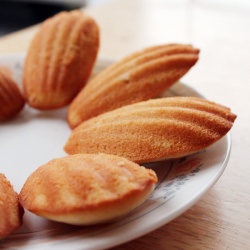 French Madeleine Cookies - Recipe photo by mzrichee