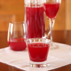 DIY Cranberry Juice - Recipe photo by lisasdinnertimedish