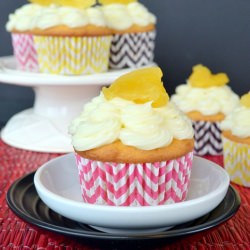 Pineapple Filled Cupcakes - Recipe photo by BruCrewLife