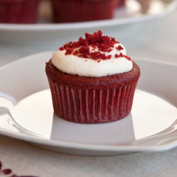 Cream Cheese Red Velvet Cupcakes - Recipe photo by rkosi3