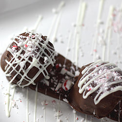 Holiday Peppermint Oreo Balls - Recipe photo by momsreview4you