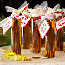 Homemade Vanilla Extract - Recipe photo by ourapronstrings