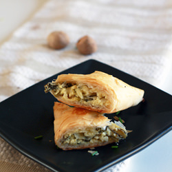 Spanakopita Pockets - Recipe photo by heoyeahyum