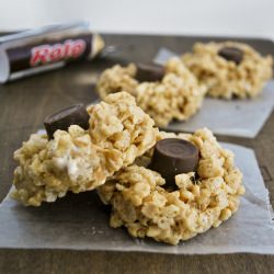 Peanut Butter Blossom Rice Krispy - Recipe photo by mallowandco