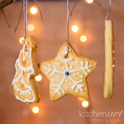 Xmas Cookies - Recipe photo by kitchenart_vn