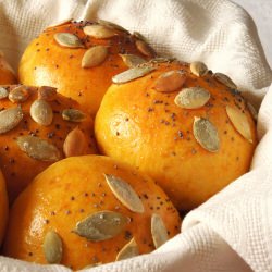 Pumpkin & Garlic Buns - Recipe photo by Ritroviamoci in Cucina