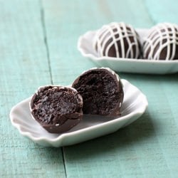 Oreo Cookie Balls - Recipe photo by Kitchen Runway