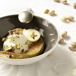 Winter Mini Apple Pies - Recipe photo by onionchoco