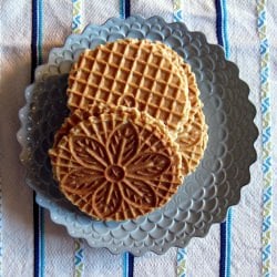 Gluten-Free Pizzelle - Recipe photo by buddinglotus
